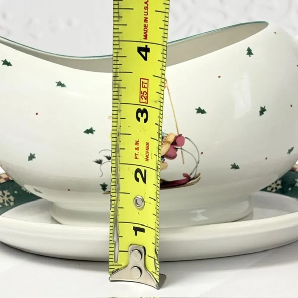 Sakura Debbie Mumm Sledding Characters Gravy Boat Saucer Christmas Box